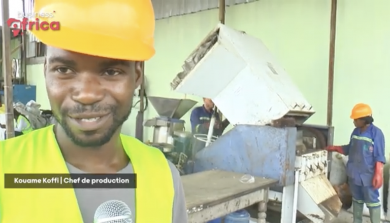 De jeunes entreprises au Cameroun se lancent dans le traitement des déchets plastiques