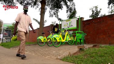 Electric bikes / The trend of giant hypermarkets/ African rice