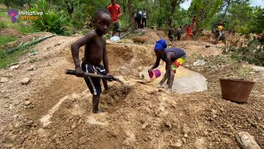 Guinea: childhood shattered by gold mining